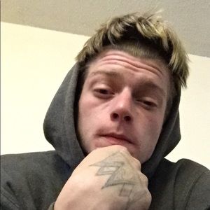 Meet your Posher, Ethan